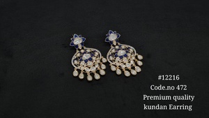 Pendientes Colgantes Kundan Verdes 12216, Pendientes Étnicos Florales de Latón Chapado en Oro, Pendientes Indios para Bodas y Fiestas para Mujeres - Product Image 6