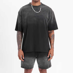 ชุดเสื้อยืดและกางเกงขาสั้นลำลองสำหรับฤดูร้อน ผ้าฝ้าย 100% ผู้ผลิตเสื้อผ้าบุรุษ รับทำโลโก้ ชุด 2 ชิ้น ผ้าฝ้ายระบายอากาศได้ดี ปรับแต่งได้ - Product Image 1