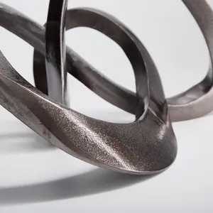Sculpture en fer artisanale moderne, décoration élégante pour la maison, destinée aux professionnels de la décoration intérieure résidentielle, architectes, décorateurs, constructeurs - Product Image 3