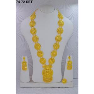Trendy Gold Plated Alloy Fashion Jewelry Set Gold Plated Women's Classic Alloy Necklace and Earring Set for <b>Wedding</b> Engagement - Product Image 2