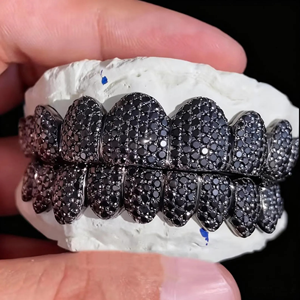Meilleur prix pour Grillz dentaire personnalisé en argent 925, style Hip Hop, serti de diamants Moissanite, bijoux dentaires en argent - Product Image 6