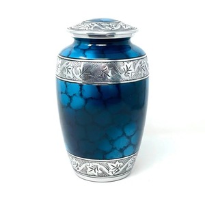 Urne commémorative en aluminium faite à la main, modèle G, légère, au design Art Déco magnifique, thème animalier, par un exportateur de confiance - Product Image 6