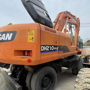 รถขุดล้อยี่ห้อ DOOSAN รุ่น DX210W-9 ขนาด 21 ตัน รถขุดเคลื่อนที่สำหรับงานก่อสร้าง - Product Image 3