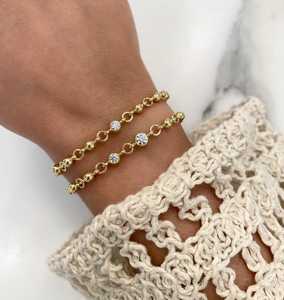 สร้อยข้อมือแบบโซ่ลิงค์ประดับเพชรเลี้ยงในห้องปฏิบัติการ รับรองสี DEF ทองคำแท้ 10K 14K 18K ทรงกลมแบบฝังขอบ คลาสสิก สามารถสวมซ้อนกันได้ - Product Image 4