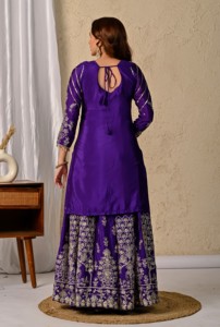 Robe de soirée indienne en mousseline de soie pour femme, entièrement cousue, avec broderies florales et sequins, coupe classique, idéale pour mariage et fête - Product Image 3