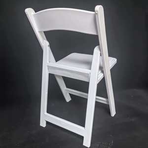 Chaise pliante moderne en résine blanche avec dossier confortable, assise rembourrée, pieds stables, portable, écologique, pour extérieur, jardin, parc, mariage - Product Image 4
