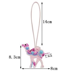 Porte-clés vintage multicolores faits à la main avec strass, breloques de poignet alphabet multicolores avec initiales, style camel - Product Image 3