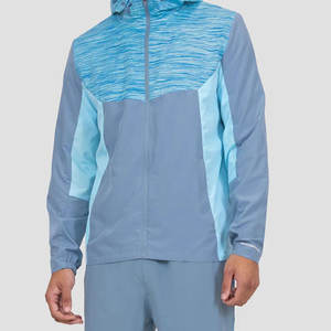 Conjunto Deportivo de Verano para Hombre con Logotipo Personalizado, Chaqueta Cortavientos y Pantalones Cortos Deportivos, Diseño 2 en 1 con Capucha, Poliéster/Nailon - Product Image 5