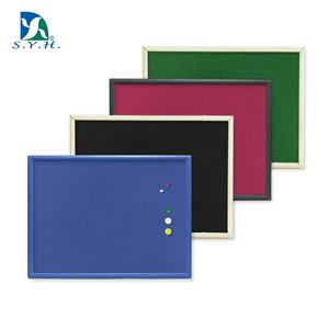 Tableau magnétique en tissu rouge avec cadre en plastique pour tableaux d'affichage et présentoirs de messages - Product Image 5