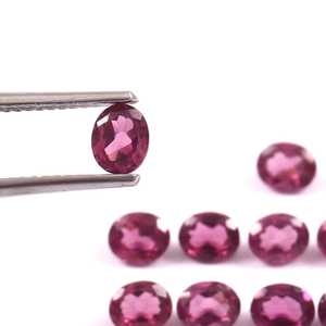 Lot en gros de pierres précieuses naturelles de grenat rhodolite ovales facettées calibrées 5x7 mm pour la fabrication de bijoux - Product Image 3