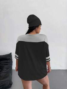 Camiseta Deportiva Unisex Oversize de Malla Estilo Fútbol 21, Camiseta Deportiva Urbana con Logo Personalizado, Top Atlético, Proveedor Mayorista EE. UU. - Product Image 5