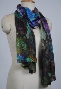 Pañuelo de seda con estampado abstracto multicolor para mujer, ligero, suave, largo, elegante, para uso diario. - Product Image 3