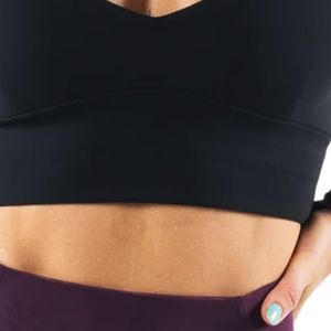 Camiseta Deportiva Corta de Manga Larga para Mujer, Color Borgoña, con Recortes, para Gimnasio, Fitness, Yoga, Entrenamiento Atlético, Ropa Deportiva Elástica de Alto Rendimiento - Product Image 6