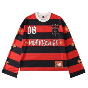 Camiseta de Fútbol Americano Personalizada Roja y Negra con Rayas, Estilo Urbano, Manga Larga, para Entrenamiento, Venta al Por Mayor - Product Image 1