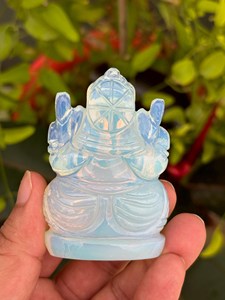 Pequeña Estatua de Ganesha de Opalita |   Ídolo de Ganesha Tallado a Mano de 2.75 Pulgadas |   Decoración de Altar con Cristales para Divinitades Hindúes |   Venta al por Mayor de Reiki para el Año Nuevo - Product Image 4