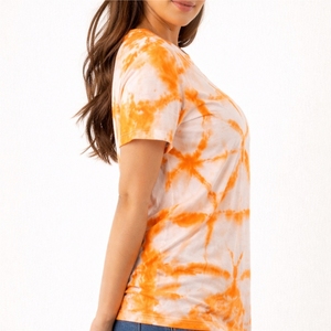 T-shirt femme personnalisé en coton imprimé tie-dye, élégant, luxueux, personnalisable, de haute qualité, séchage rapide - Product Image 3