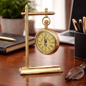 Horloge de bureau personnalisée en laiton antique, inspirée d'une montre de poche, avec gravure sur mesure, cadeau idéal pour la maison ou le bureau - Product Image 2
