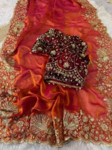 Blouse brodée contrastée pour mariage, fête, tenue de soirée, sari traditionnel de luxe en satin élégant avec fils et paillettes - Product Image 4