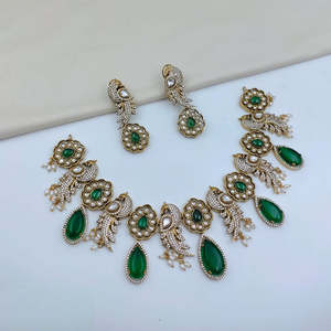 Premium Gold-Plated Zircon <b>Pearl</b> <b>Necklace</b> and Earring <b>Set</b> for Bridal Gift - Product Image 6