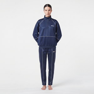Conjunto Deportivo Personalizado de la Mejor Calidad, 100% Poliéster, Sudadera Holgada con Media Cremallera y Ribete en Contraste Blanco para Mujer - Product Image 3