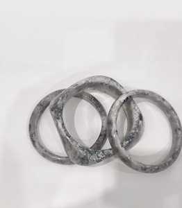 Conjunto de Brazaletes Geométricos de Resina Gris Marmoleada Clásica, Joyería de Moda Unisex, Regalo, Certificado IGI, para Fiestas - Product Image 4