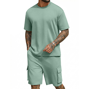 Nouvel ensemble de jogging 2 pièces pour homme, design estival, fin, à séchage rapide, avec haut à manches courtes et short de sport - Product Image 4