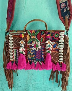 Sac à main décontracté patchwork bohème brodé de fleurs perlées avec pompons, sac à bandoulière petite capacité avec fermeture éclair - Product Image 2