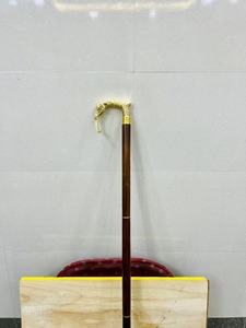 Bastón Multifuncional Hecho a Mano de Madera de Palisandro con Empuñadura de Cabeza de Elefante de Latón de Uttarakand - Product Image 5