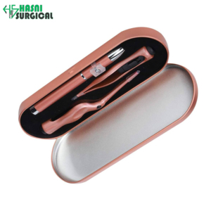 Kit de nettoyage d'oreilles réutilisable en acier allemand avec cure-oreilles à ressort et pinces de précision par Hasni Surgical - Product Image 1