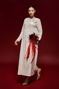 Robe midi en velours pour femme, col rond, manches classiques, coupe ample, respirante, style décontracté élégant, fabriquée au Vietnam - Product Image 2