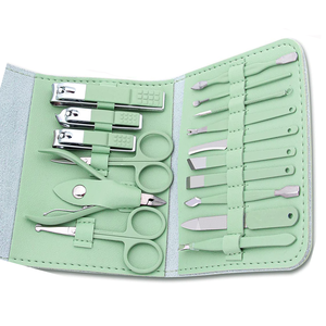 SAAR GLOBAL SURGICAL Kit de manucure pour adultes en acier inoxydable de qualité supérieure, 7 en 1, durable, portable, ensemble de soins des ongles, outils à prise confortable, personnalisable - Product Image 6