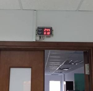 Pantalla LED Industrial de Temperatura y Humedad para Centro de Datos – Modbus RTU – OEM Disponible |   AT-THMS3.1 - Product Image 5