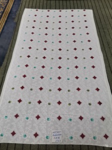 Voile de coton blanc brodé floral pour femme, avec strass, doux et respirant, style ethnique arabe, pour le Hajj et usage quotidien - Product Image 2