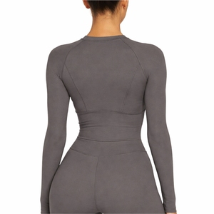 Haut de yoga sans couture à manches longues pour femme, coupe ajustée, compression, vêtement de sport, fitness, gym, marque privée - Product Image 3