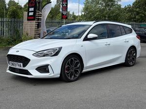 Ford Focus Estate 1.5 EcoBlue ST-Line X Automatique Euro 6 5 portes Blanc, occasion en bon état - Product Image 2