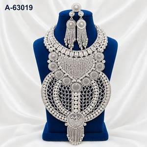 MOLL JEWELLERS Indian Bridal <b>Necklace</b> Set <b>Statement</b> Pendant Earrings Zinc Alloy Zircon Trendy Gold Silver Plated A-63018 - Product Image 2