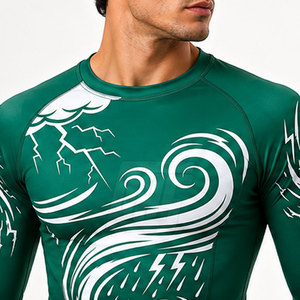 Maillot de protection professionnel pour l'entraînement, avec tissu à séchage rapide et coupe athlétique, idéal pour les activités sportives aquatiques et en plein air. - Product Image 6