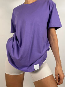 Camiseta Oversize para Mujer al por Mayor, Color Liso, Casual, Top Largo de Verano, Fabricante OEM de Camisetas Básicas y Modernas para Mujer - Product Image 4