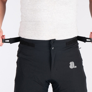 Pantalones Cortos Bermuda Negros para Hombre, Cintura Media, Cierre de Botones, Secado Rápido, Estilo Deportivo, Tela Oxford 180g, Estilo Cargo con Logotipo Frontal y Bolsillos - Product Image 5