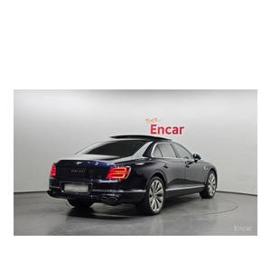 Bentley Flying Spur 4.0 Septiembre 2022 31,261 km Volante a la Izquierda Caja de Cambios Automática - Product Image 2
