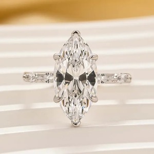 Bague de fiançailles en argent sterling 925 avec pierre latérale en moissanite taille marquise, plaquée or blanc, clarté VVS, pour femme. - Product Image 4