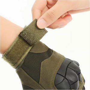 Gants de fitness en cuir personnalisés de haute qualité pour l'escalade, protection de la paume, antidérapants, respirants, légers, design sans doigts pour - Product Image 3