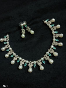 Ensemble de bijoux de mariée en diamant américain classique Collier et boucles d'oreilles en deux pièces pour mariage Style classique à la mode - Product Image 3