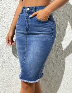 Nueva Falda Midi de Mezclilla de Algodón Deshilachada de Cintura Alta y Elástica para Mujer - Estilo Elegante y Ajustado - Product Image 4