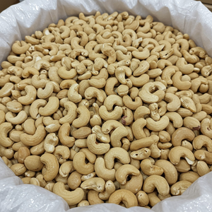 Nueces de Anacardo Crudas Premium Certificadas al por Mayor - Product Image 1