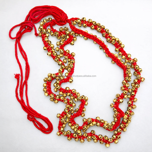 Bracelet de cheville professionnel en métal, style art populaire, pour Bharatnatyam et Kathak, Ghungroo fait main avec fil rouge et clochettes de danse en laiton, 125+125 clochettes Ghungroo - Product Image 1