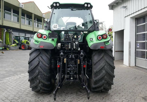 Tractor Agrícola Deutz-Fahr AgroTron 6150.4 TTV70HP 4WD de Alta Calidad con Transmisión por Engranajes, Bomba de Motor y Caja de Cambios para Alta Productividad - Product Image 6
