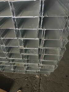 Bandeja para Cables Galvanizada Lista para Enviar Directo de Fábrica: Canal Ignífugo de Gran Vano y Acero Inoxidable - Product Image 2