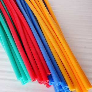 Tuyau en mousse colorée - Conception flexible moderne pour la protection des conduites d'eau, utilisation intérieure/extérieure, durable et écologique - Product Image 3