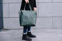 Sac fourre-tout à bandoulière en cuir véritable fait main pour femme, couleur unie, avec fermeture éclair, usage quotidien, de luxe, couleur personnalisée, style vintage